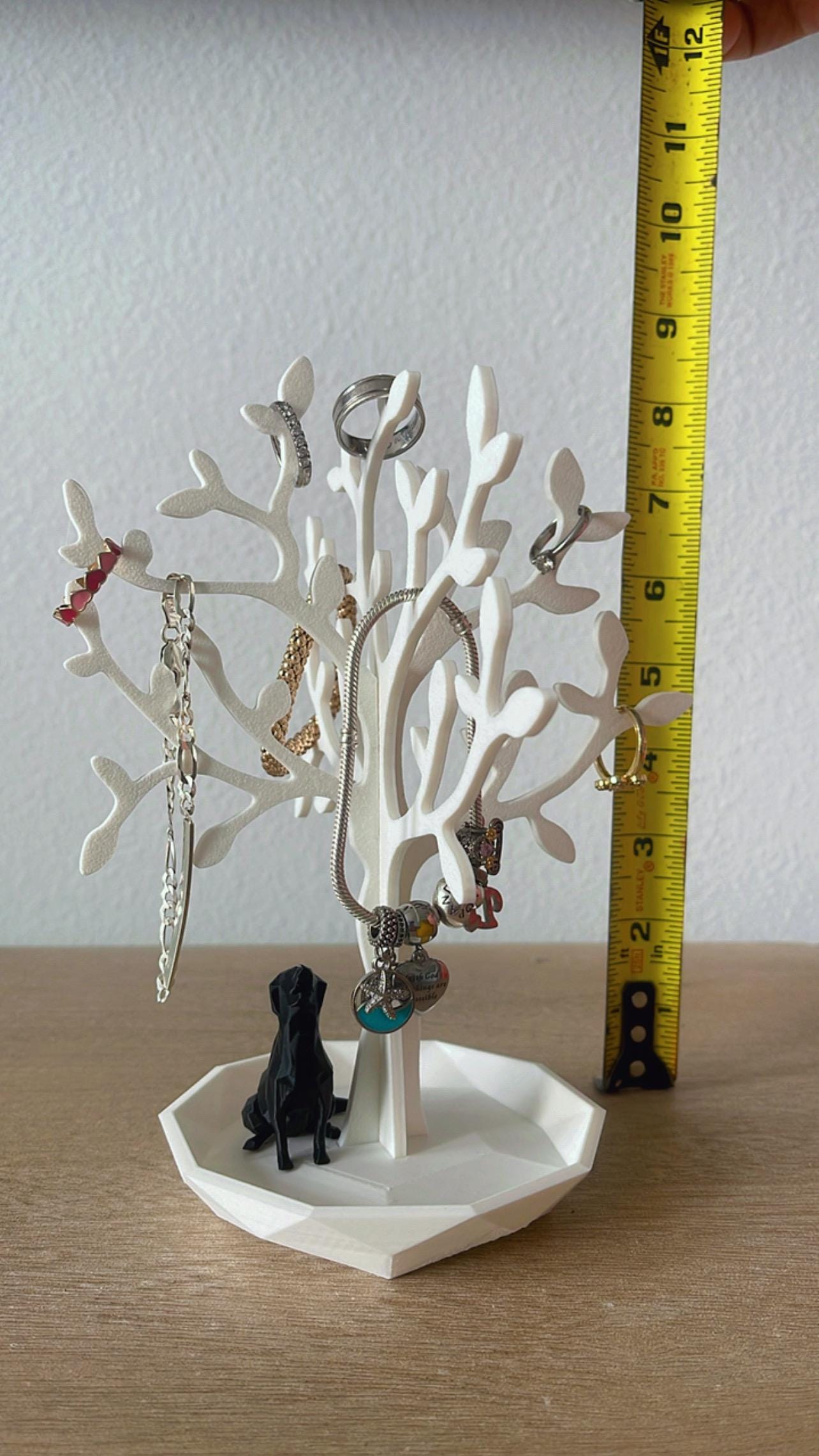 Elegant Tree-Shaped Jewelry Holder with Dog