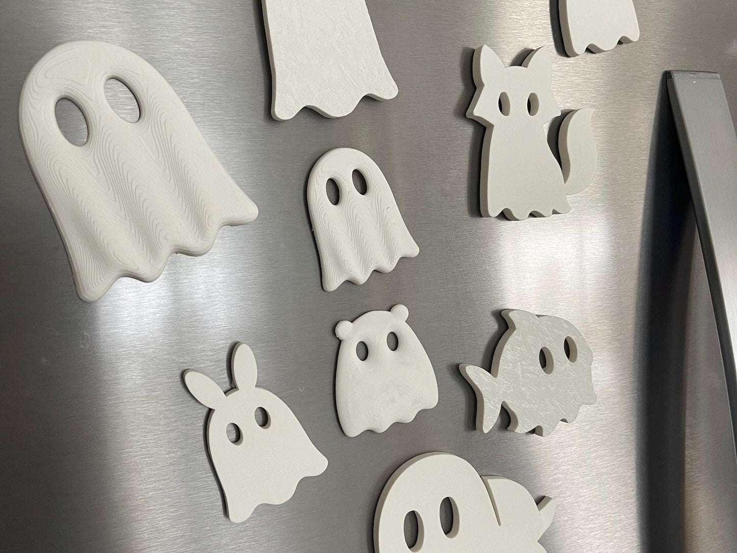 Ghost Animal Fridge Magnets: Spooky Halloween Decor Set