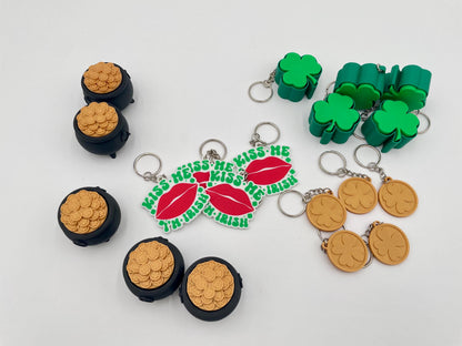 St. Patrick's Day Fidget Clicker Keychain | Clover Party Favor