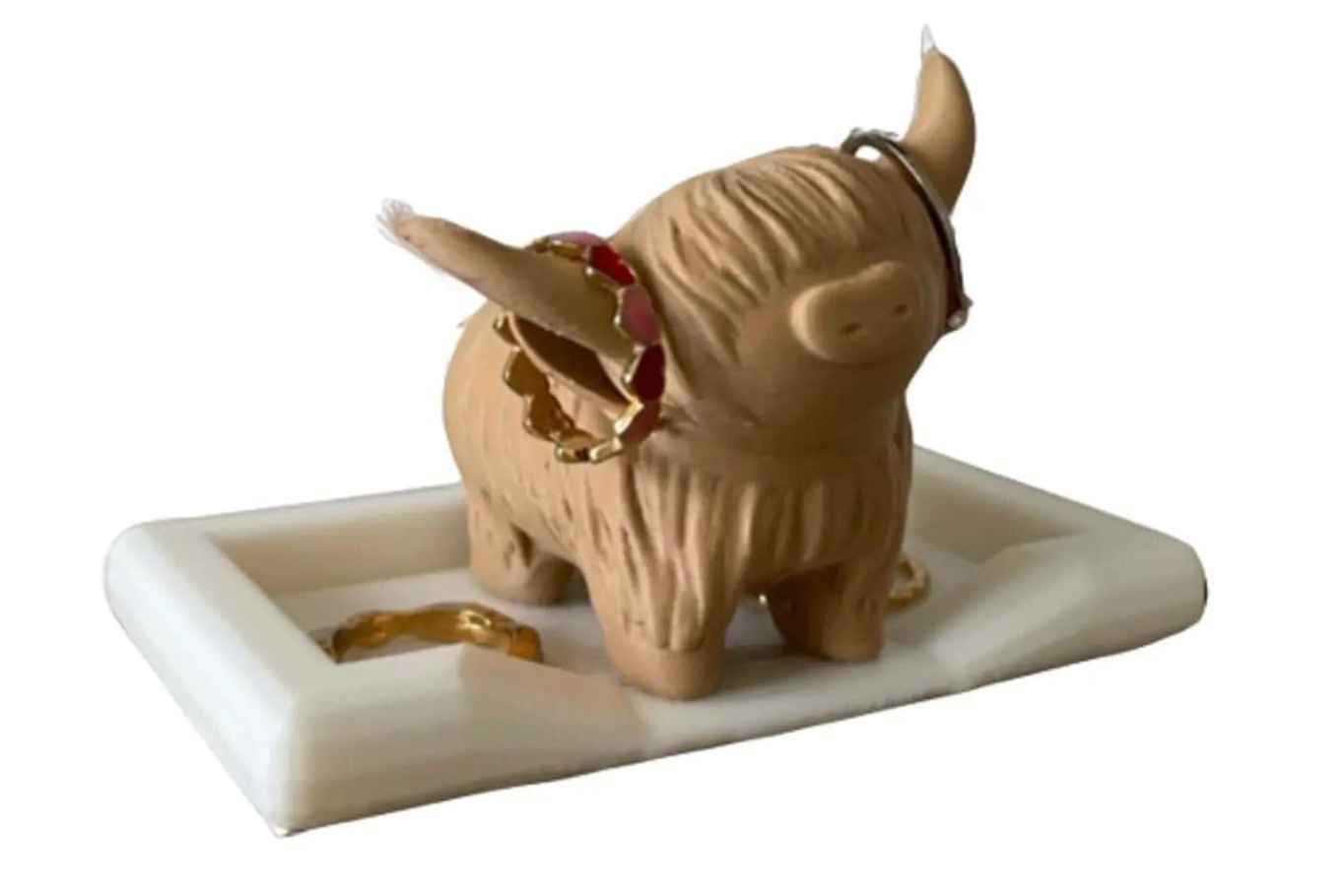 Highland Cow Ring Holder with Bed Dish, Farmhouse Decor, Jewelry Organizer, Personalized Gift