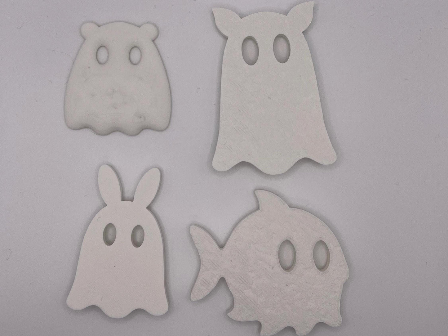 Ghost Animal Fridge Magnets: Spooky Halloween Decor Set