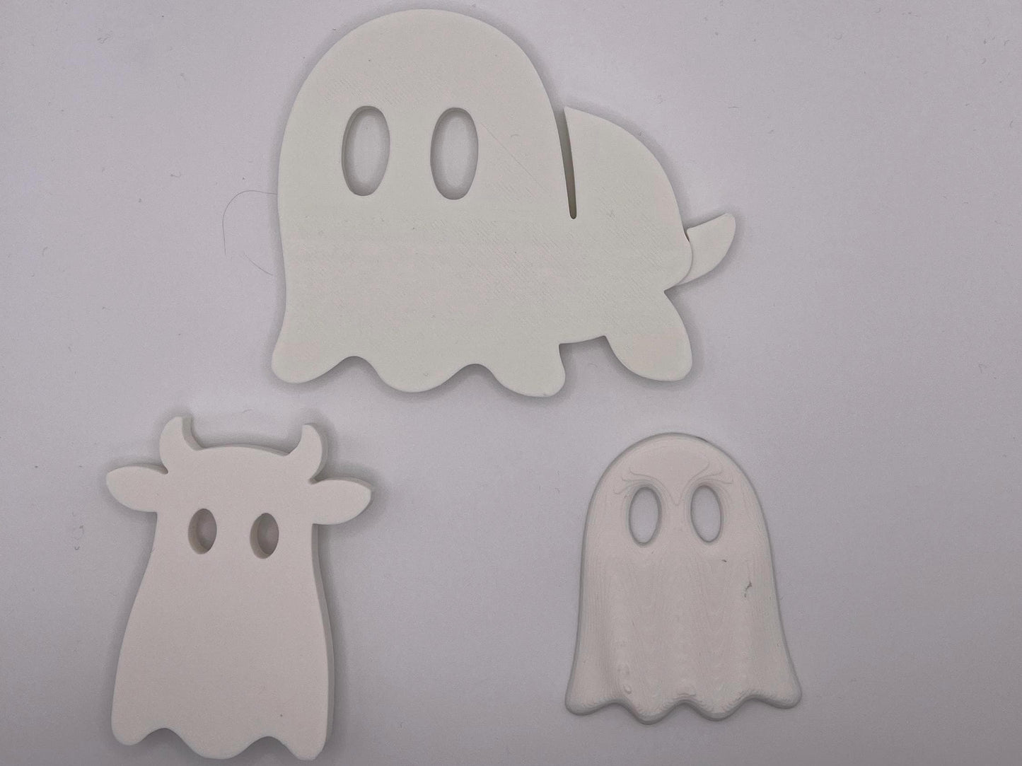 Ghost Animal Fridge Magnets: Spooky Halloween Decor Set