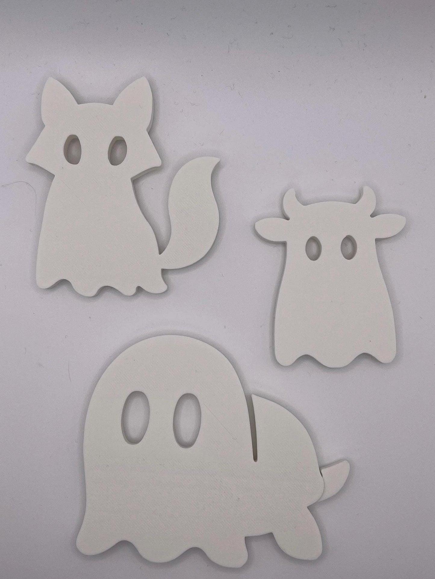 Ghost Animal Fridge Magnets: Spooky Halloween Decor Set