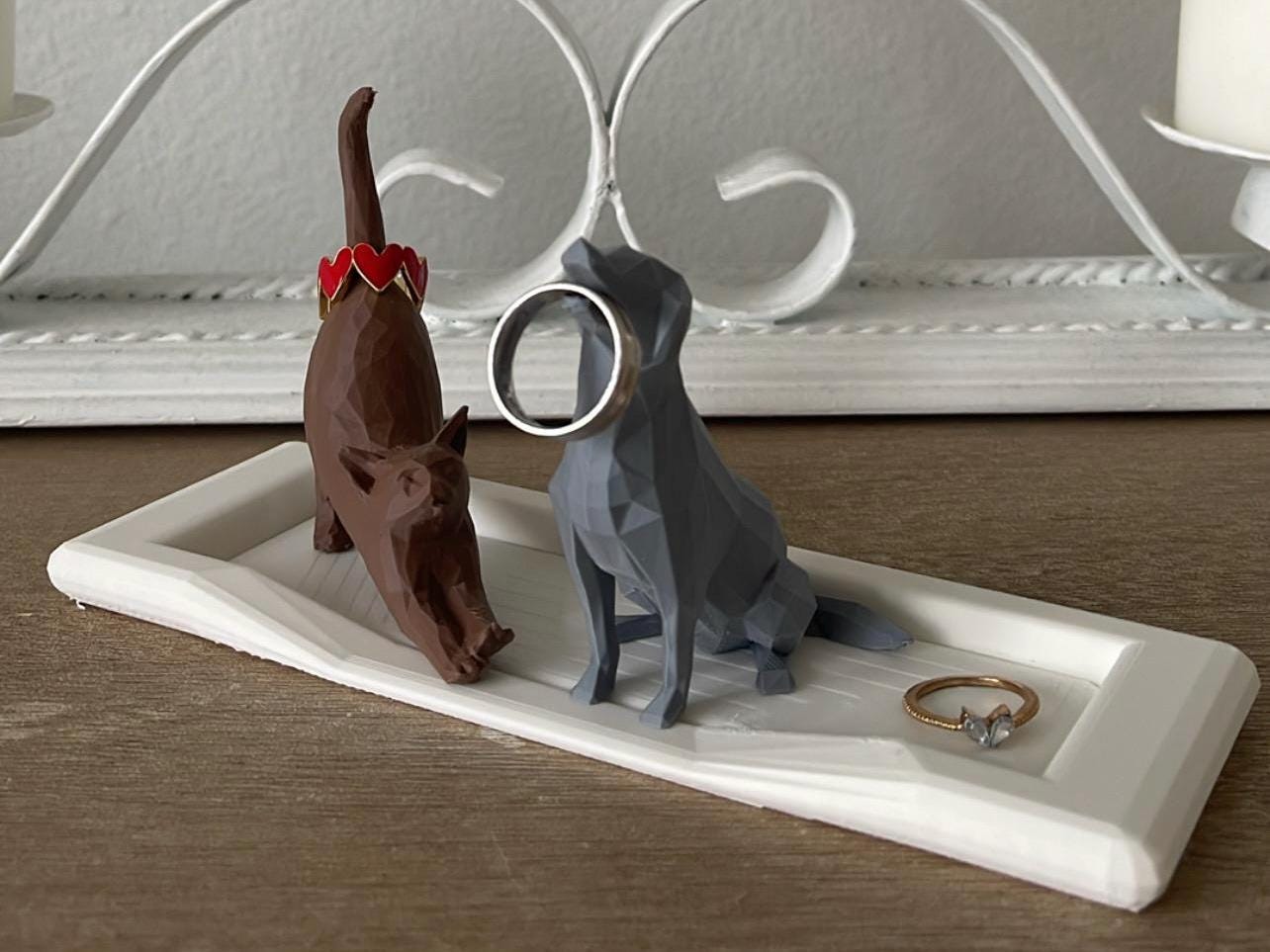 Personalized Cat & Dog Ring Holder | Cute Pet Jewelry Dish | 3D Printed Animal Ring Tray | Engagement Gift | Dog Lover Gift | Cat Lover Deco